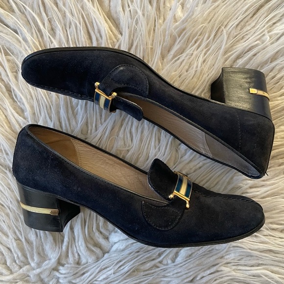 Gucci Shoes - Gucci Vintage Blue Suede Chain-Link Accent Block Heel Square Toe Pumps Size 8.5